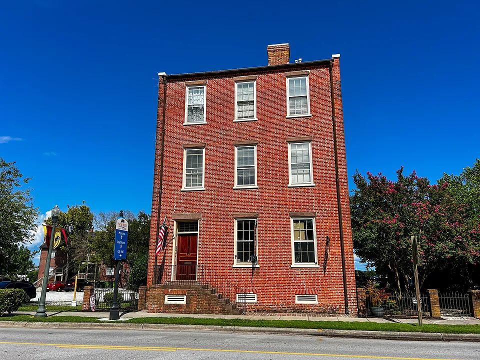 Exterior of the Sparrow House
