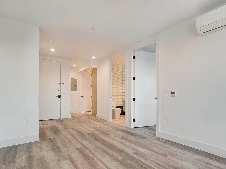 1634 Church Ave #206 — Photo 3