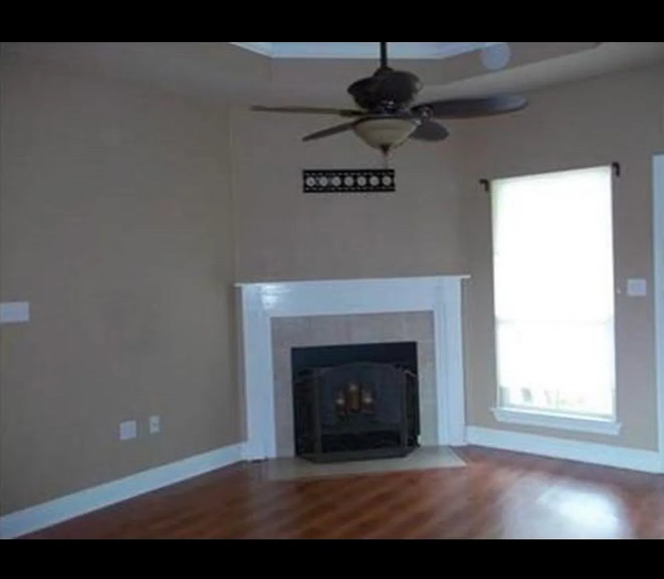 18852 Mackie Ct — Photo 3