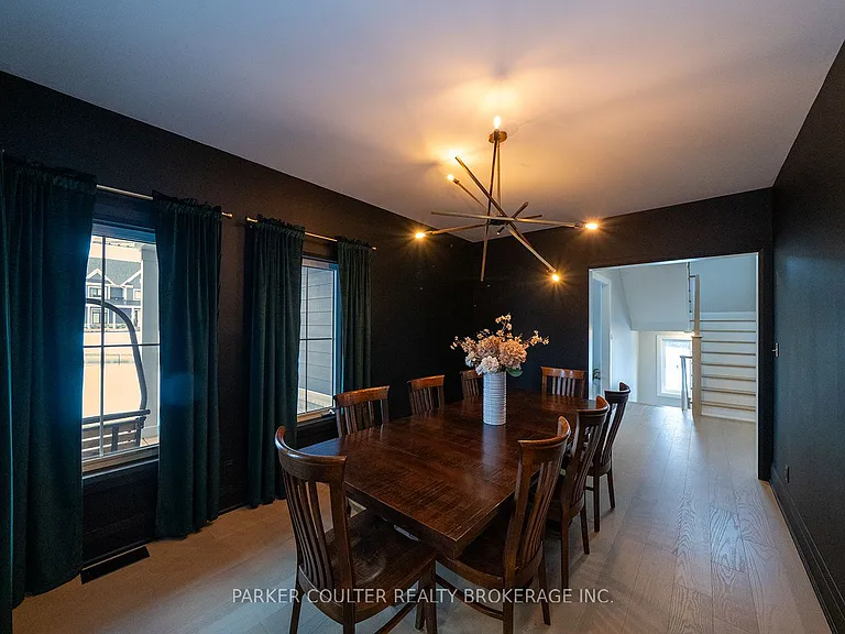 70 Georgian Grande Dr — Photo 19