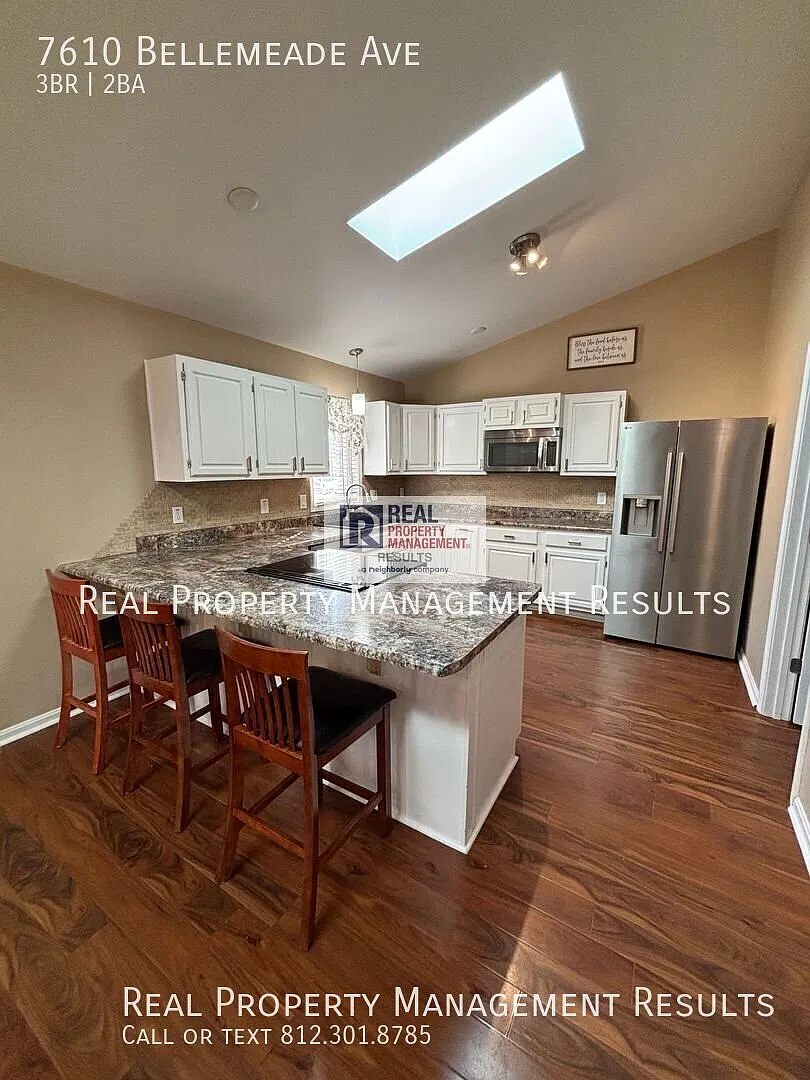 Bright and Airy East Side Home with Lovely Backyard — Photo 4