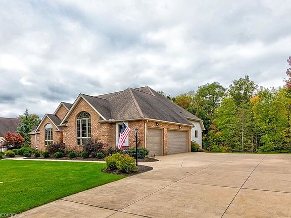2nd image of 6550 Wooded View Dr
