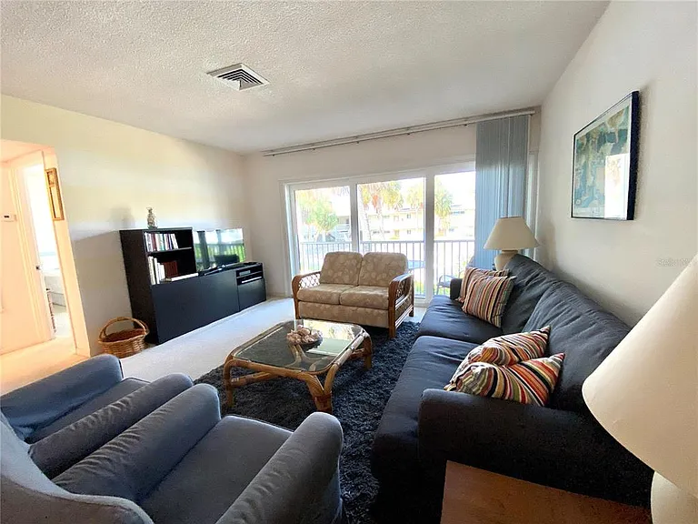 500 S Washington Dr #24B — Photo 10