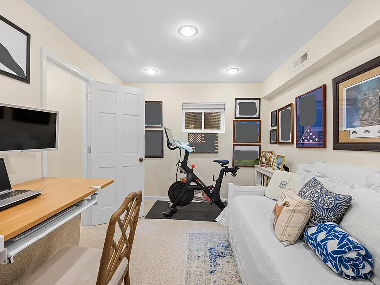 3203 S Stafford St — Photo 42