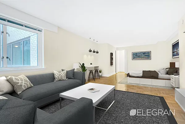 Rented by (Legacy) Elegran | media 6