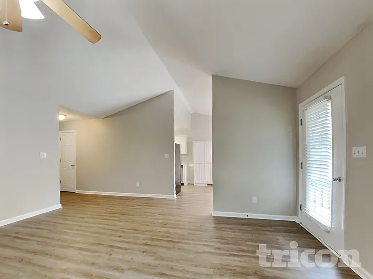 47 Spaniel Ln — Photo 2