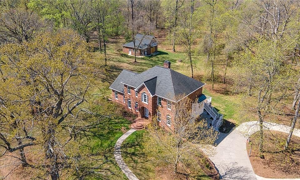 1st image of 277 Yadkin Valley Rd