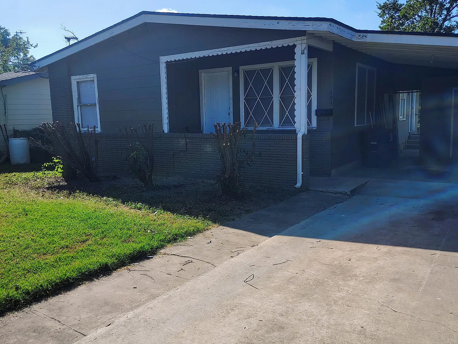 3 bed, 1015 sqft, $1,625 — Photo 1