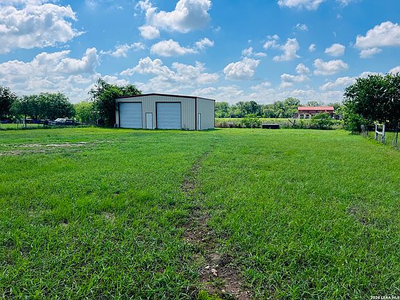 3rd image of 537 Longhorn LOT 10