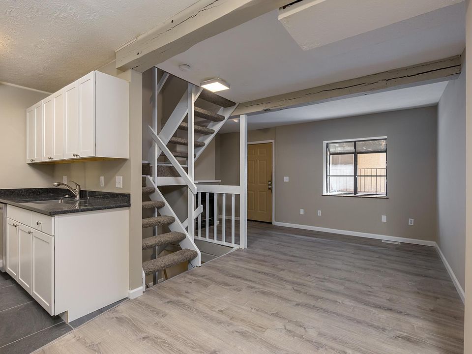 1st image of 93 W 9th Ave #1/2