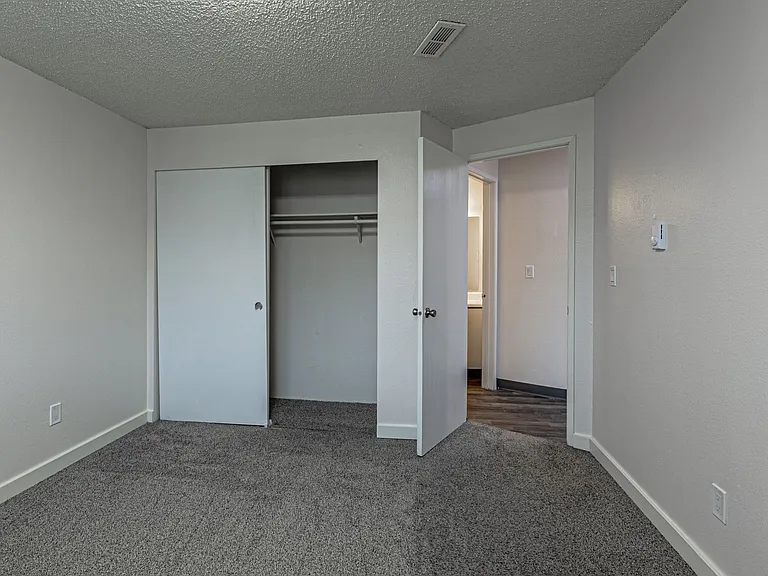 Valley Vista — Photo 13