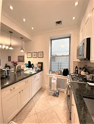 Rented by CitySites Real Estate Group | media 16