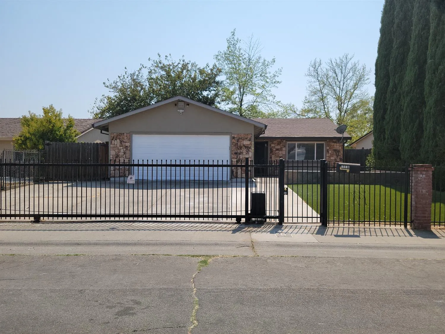 7500 Rock Creek Way photo 1