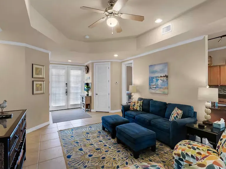 2254 Crystal Cove Ln — Photo 2