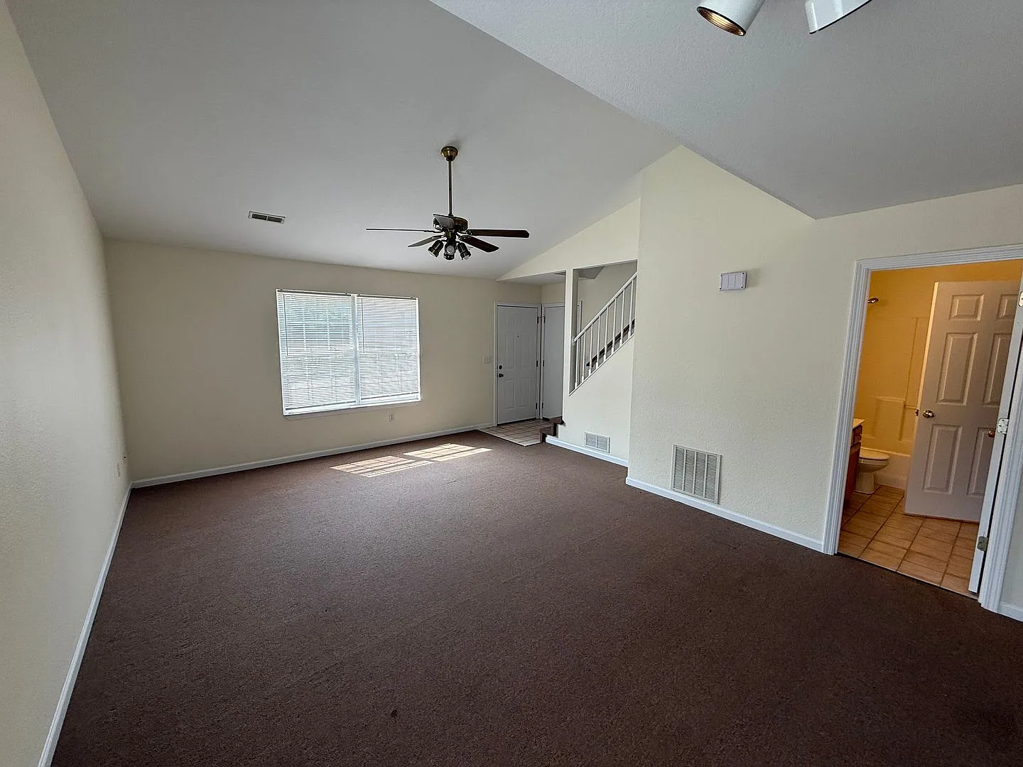 four bedrooms, two bathrooms — Photo 4