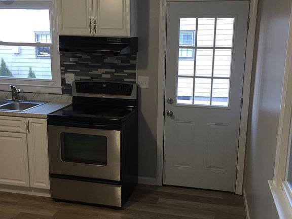 2nd image of 21 Glenwood St