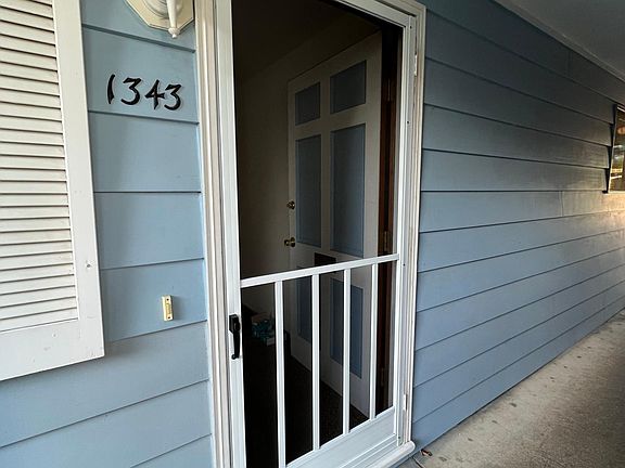 2nd image of 1339-1349 Fir St S #1343