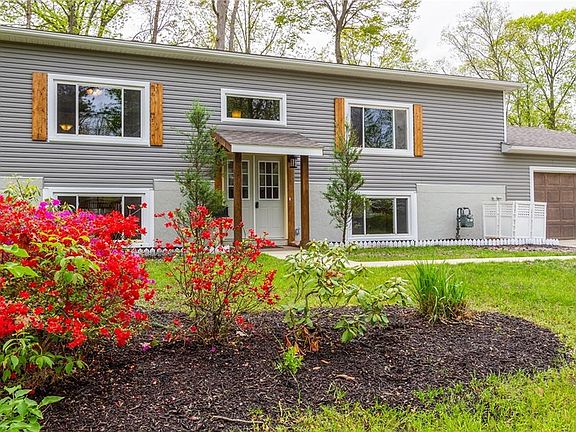 2nd image of 106 Northwood Hollow Ct