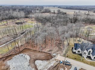 10360 Somerford Rdg, Zionsville, IN 46077