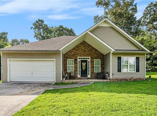 259 Hanover Cir SE, Calhoun, GA 30701