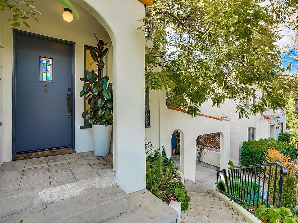 1st image of 1855 Redesdale Ave