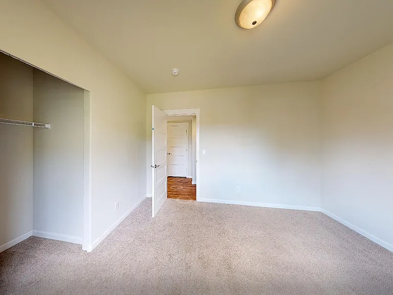 3330 S Holly St — Photo 6
