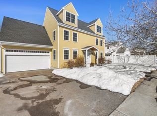 615 Saw Mill Brook Pkwy, Newton, MA 02459