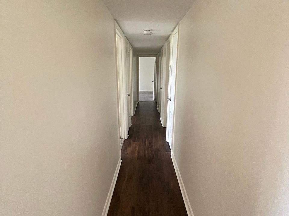 1st image of 411 Virginia Ave N #1