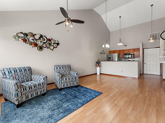 4th image of 3000 Columbine Cir APT G