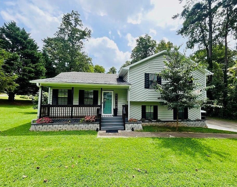 1st image of 2655 Montego Dr