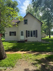 404 2nd St, Sisseton, SD, 57279