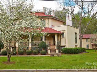101 Woodrow St, Laurens, SC 29360
