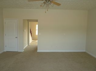 134 Colony Park Ln, Locust Grove, GA 30248