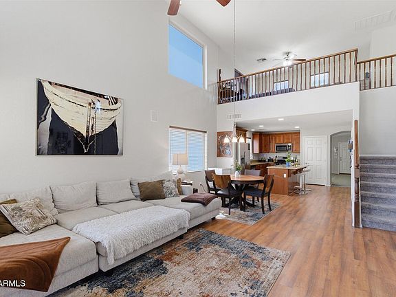 4th image of 1003 N 169TH Avenue