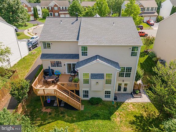 2nd image of 125 Claude Ct SE
