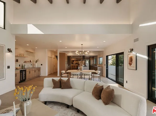 2474 Silver Ridge Ave, Los Angeles, CA 90039