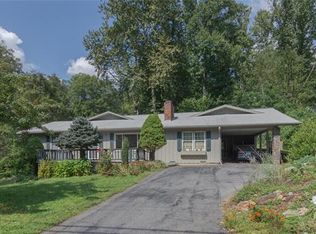 130 Kanawha Dr, Black Mountain, NC 28711