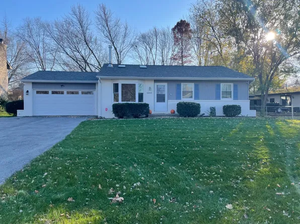 4249 Park Pl, Crown Point, IN 46307