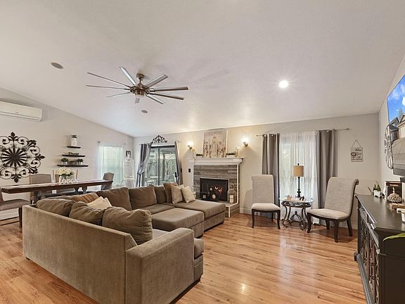 5th image of 2952 Old Ranch Cir