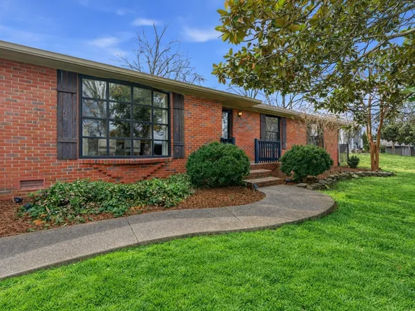 6725 Currywood Dr, Nashville, TN 37205