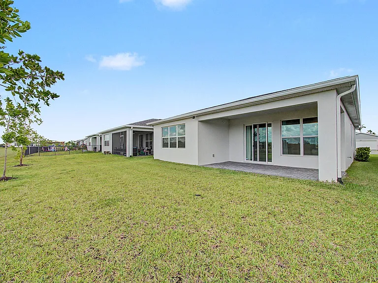 9140 SW Remy Ln — Photo 16