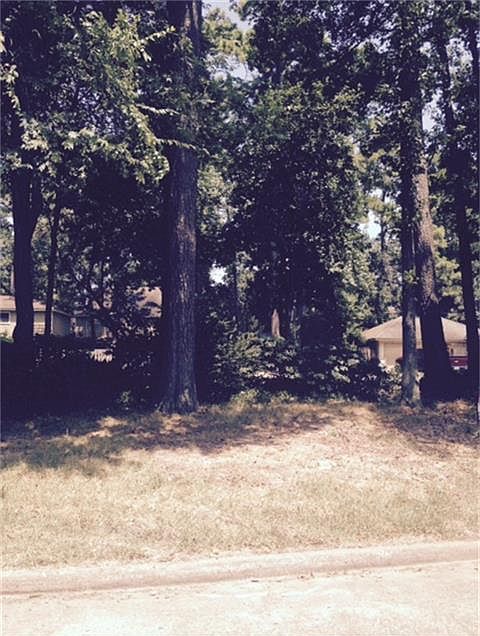 1st image of 3611 Oak Lake Dr