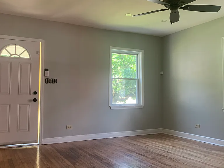 5147 Frederick Ave — Photo 2