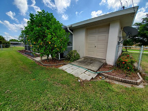 Small rear garage