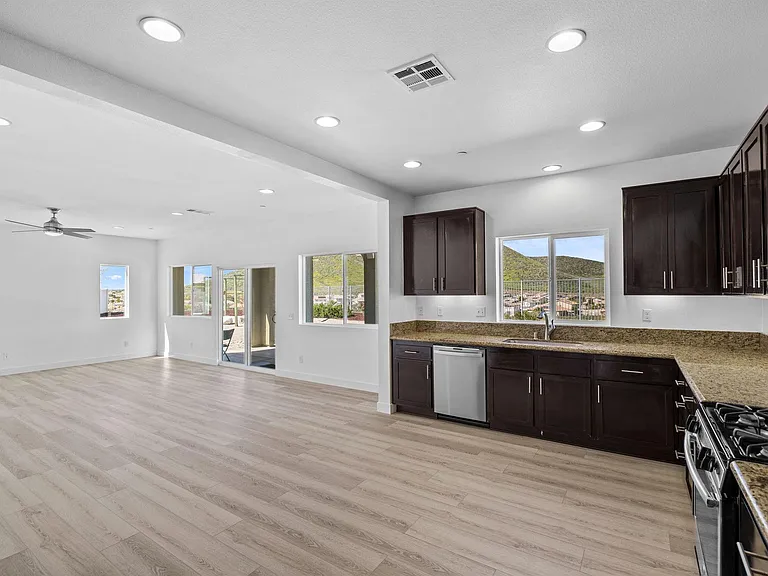 35178 Fennel Ln — Photo 14