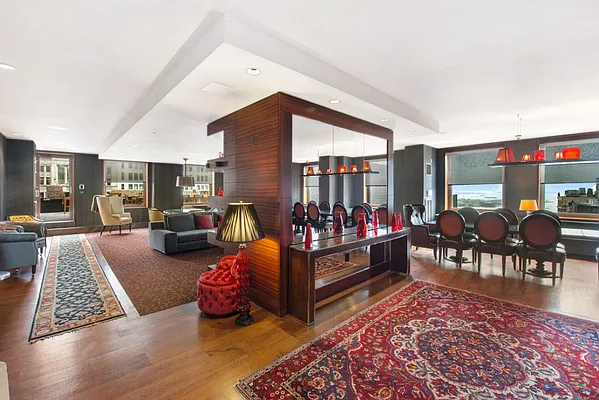 Sold by Level Group | media 6