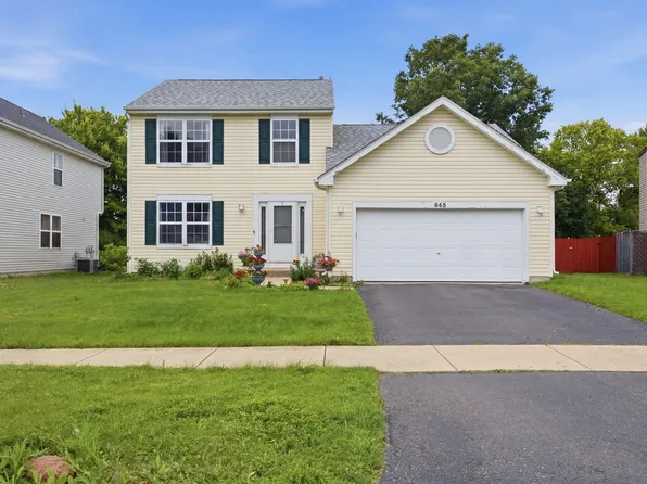 645 Spicebush Ln, Aurora, IL 60504