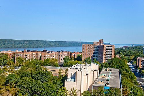 5th image of 3333 Henry Hudson Pkwy #21PN