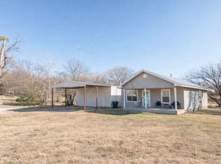 180 Trail Dr, Bowie, TX 76230
