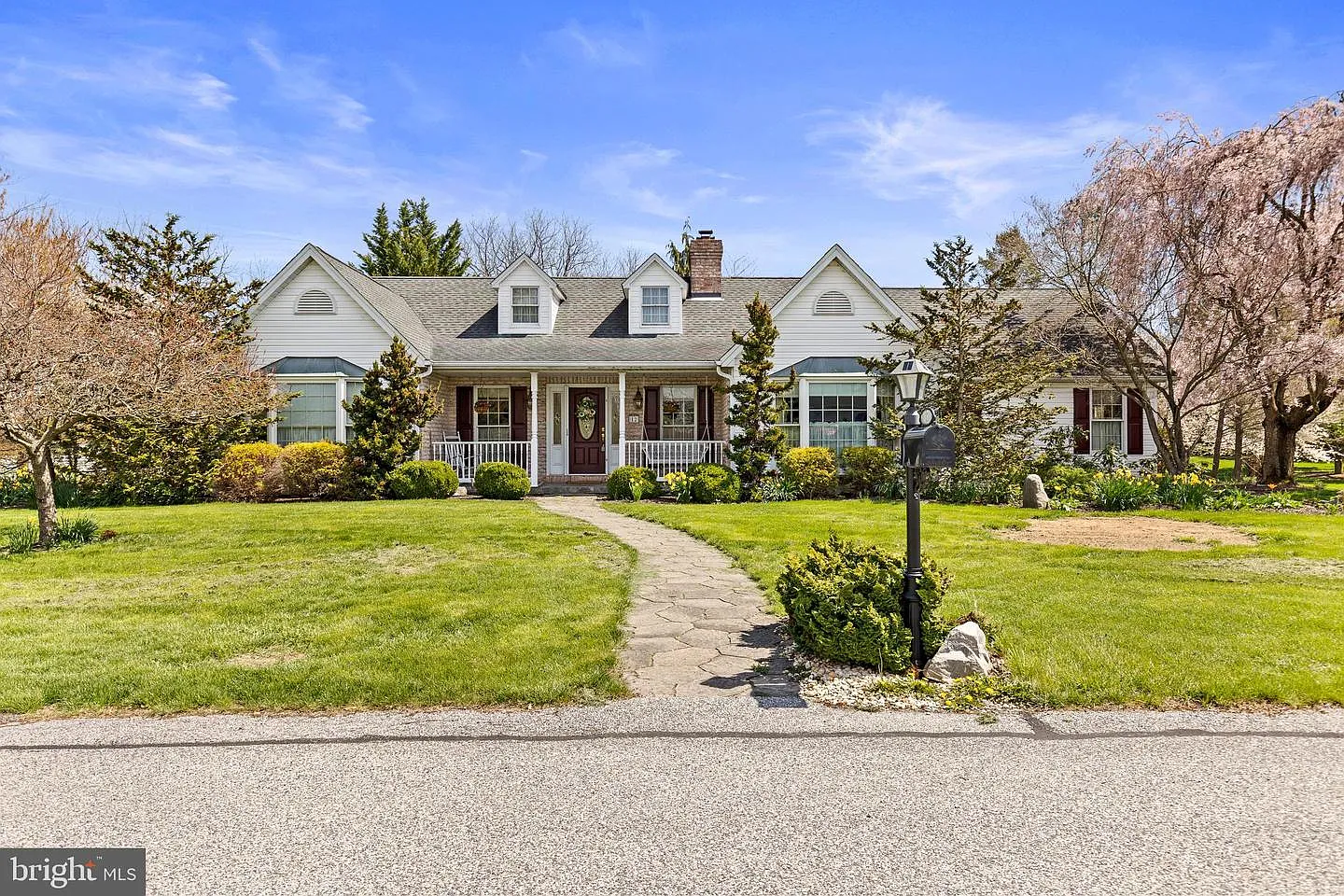 12 Tiffany Dr photo 1